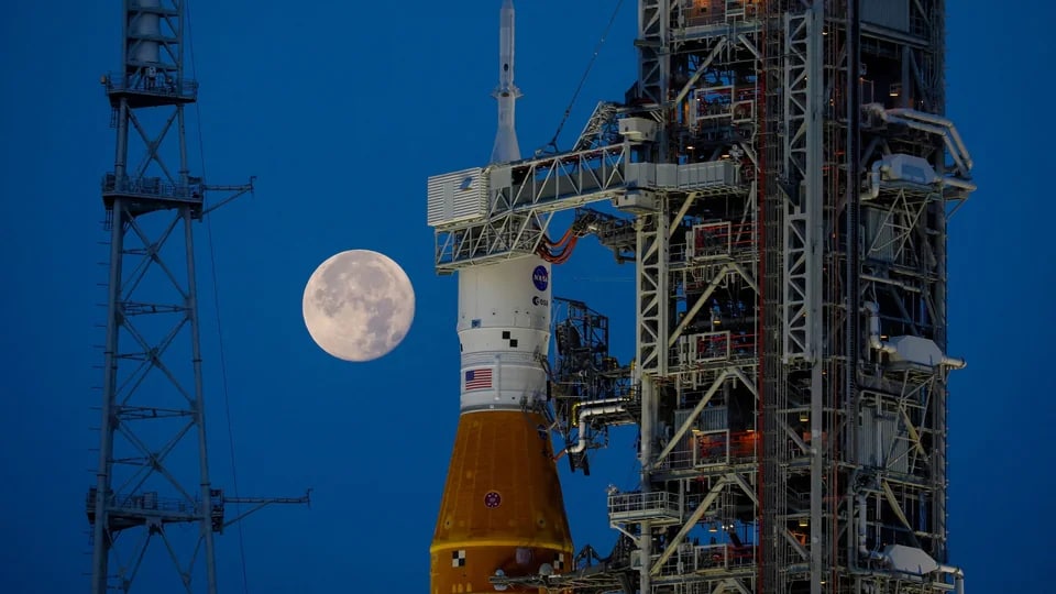 ត្រៀម! រ៉ុក្កែតយក្សស្តុកយានរបស់ NASA នឹងហោះសាកល្បងទៅរកព្រះចន្ទ នៅចុងខែសីហានេះ! ត្រៀម! រ៉ុក្កែតយក្សស្តុកយានរបស់ NASA នឹងហោះសាកល្បងទៅរកព្រះចន្ទ នៅចុងខែសីហានេះ!